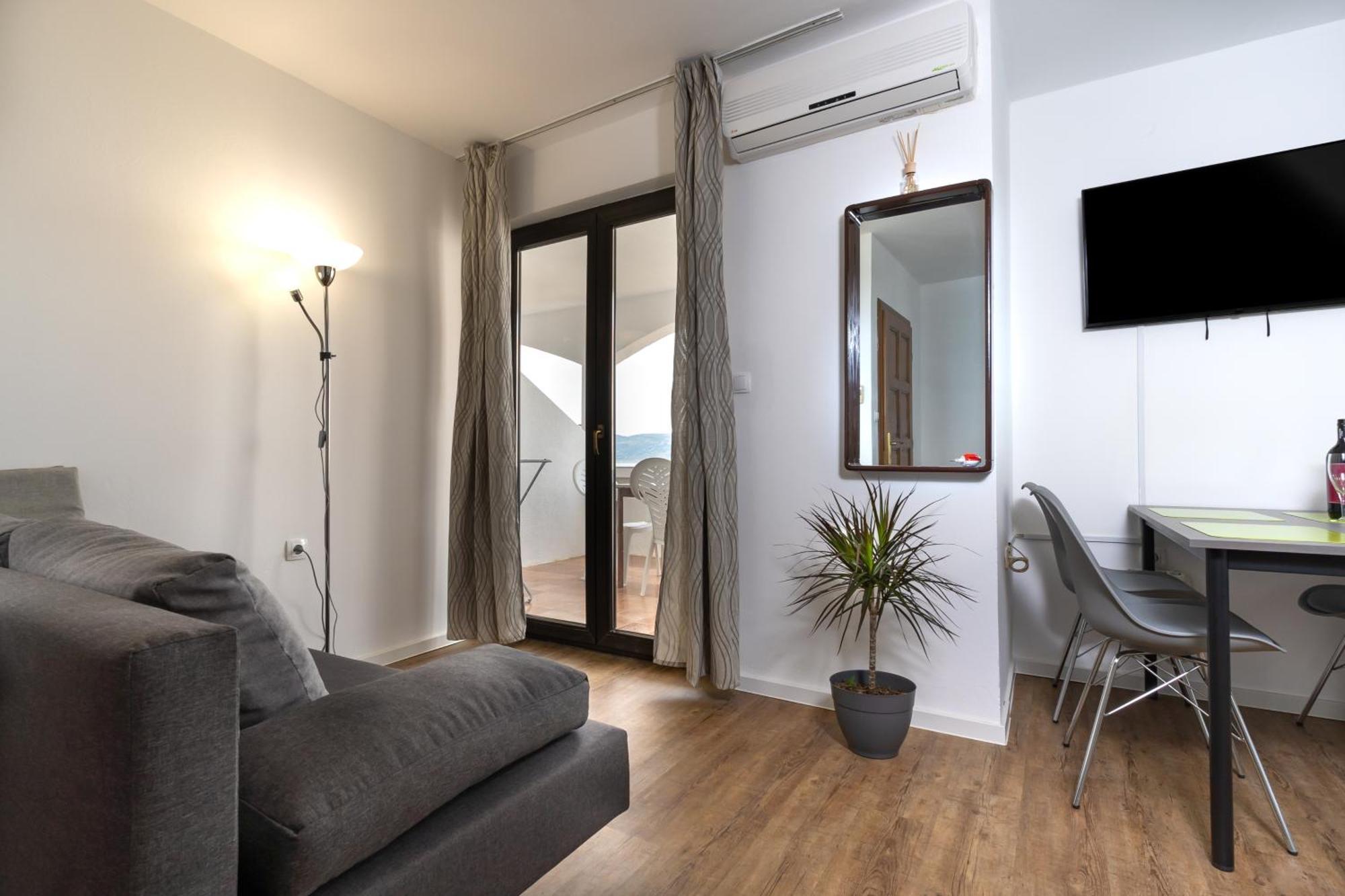 Apartments Dida Sime Starigrad Paklenica Extérieur photo
