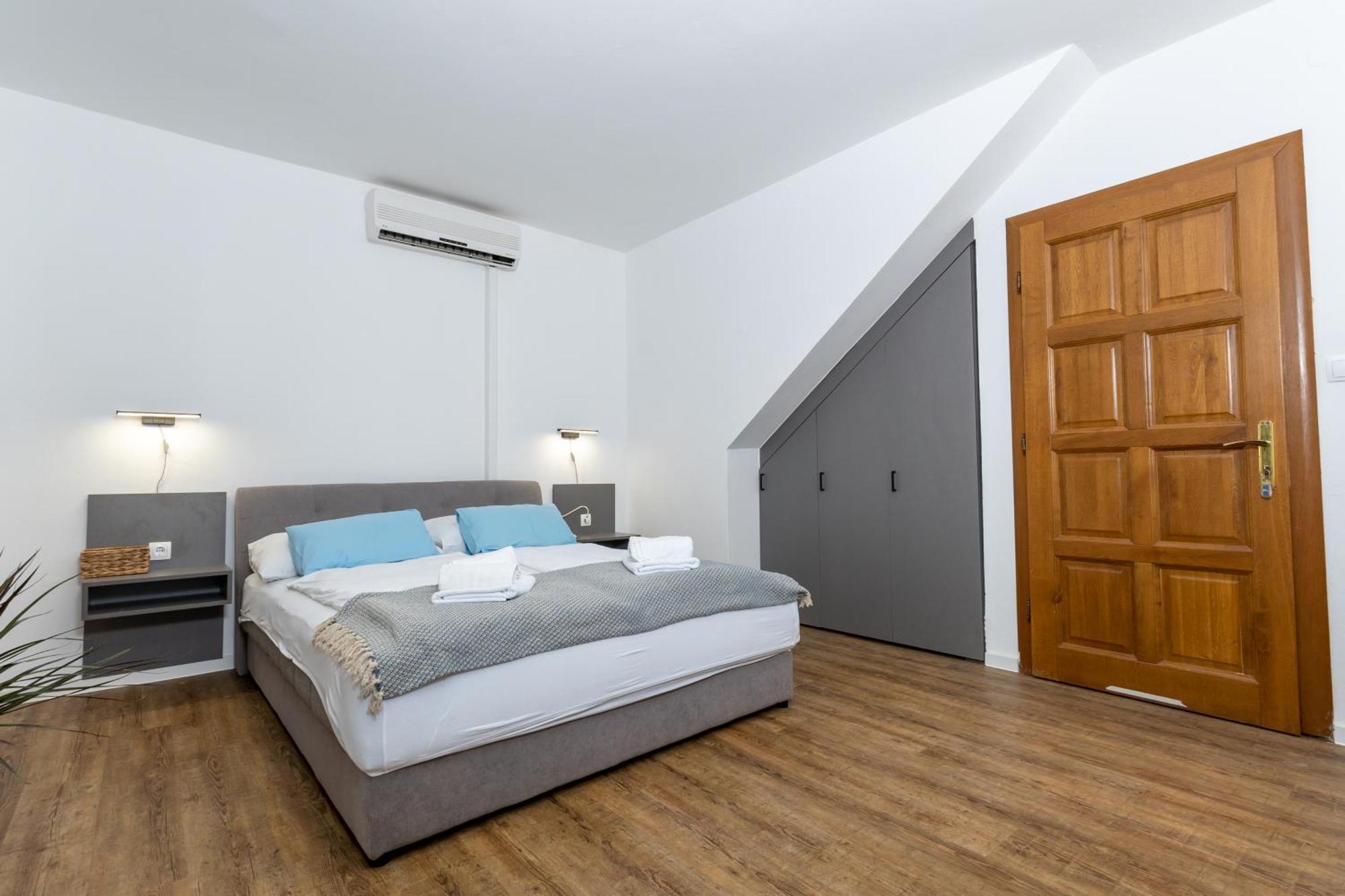 Apartments Dida Sime Starigrad Paklenica Extérieur photo