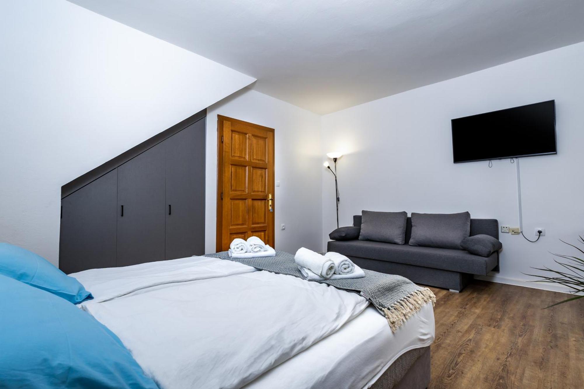 Apartments Dida Sime Starigrad Paklenica Extérieur photo