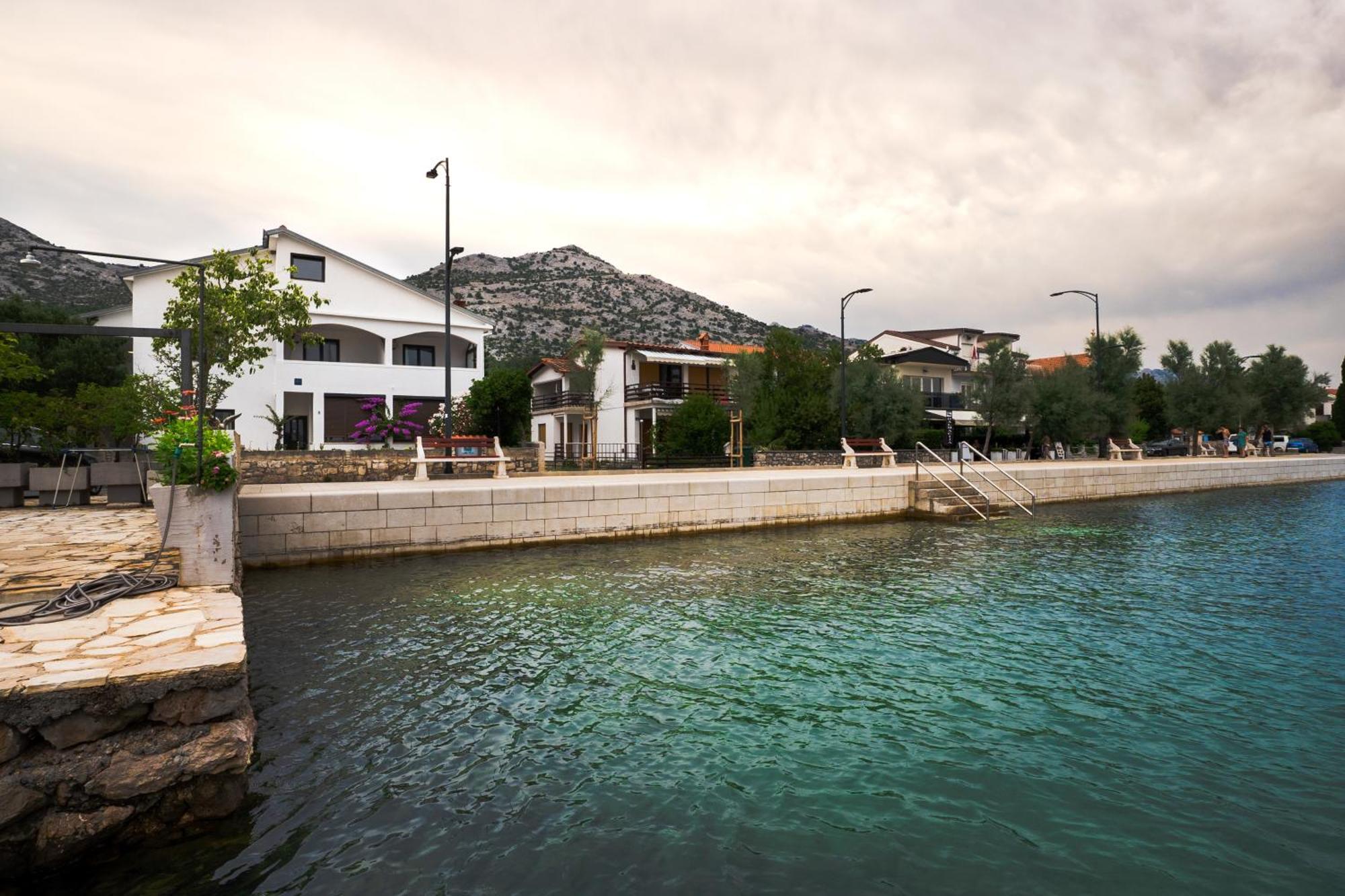 Apartments Dida Sime Starigrad Paklenica Extérieur photo