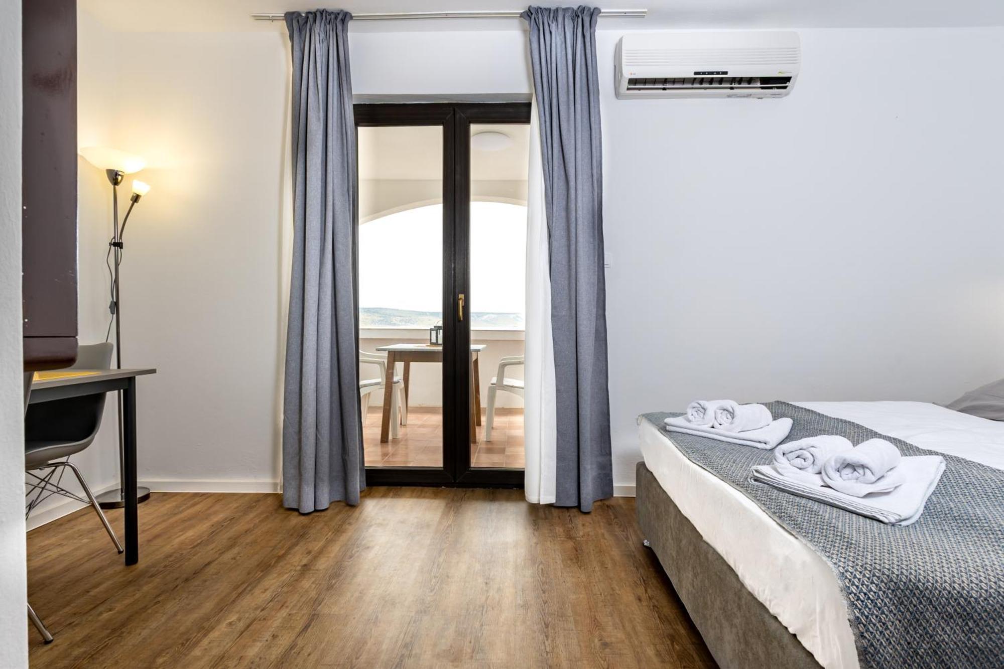 Apartments Dida Sime Starigrad Paklenica Extérieur photo
